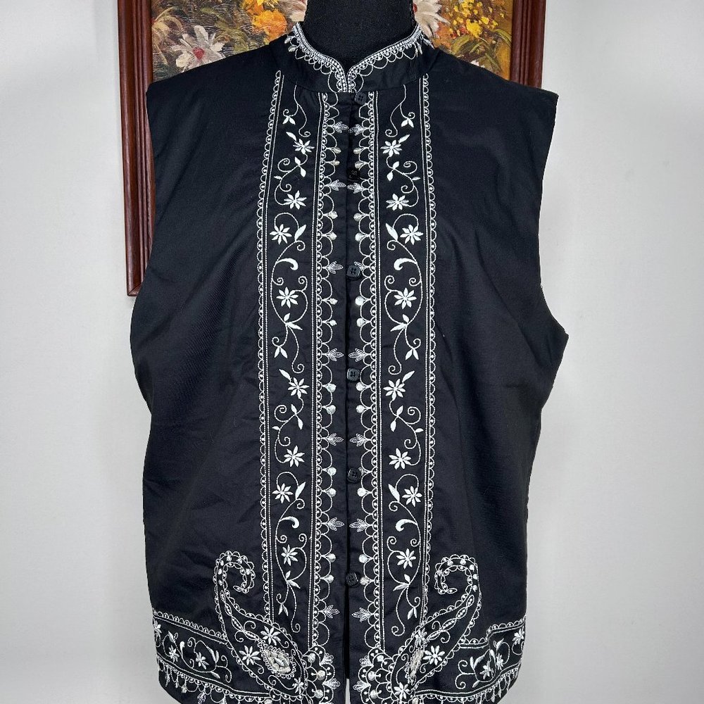 Josephine Chaus Vest Top Women's 16 Floral Embroidered Black Festival Casual